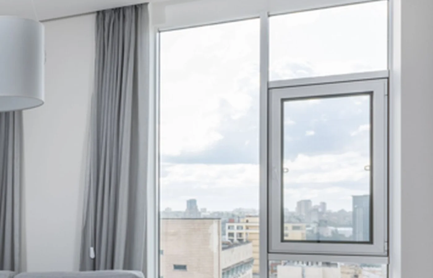 Commercial Window Covering Installation: Planning, Access, Safety, and Closeout
